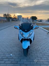 Suzuki burgman 650 2013