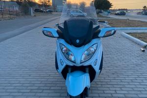 Suzuki burgman 650 2013