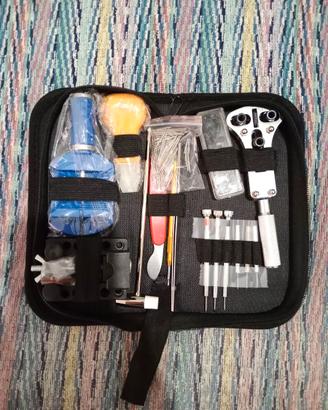 Kit di strumenti per orologi.