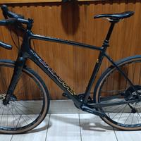 Gravel in Carbonio con  Telescopico Documenti