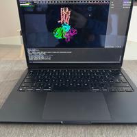MacBook Air 13” M2 – 16GB RAM – 256GB SSD