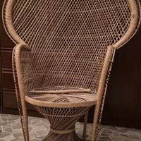 poltrona in vimini stile Pavone