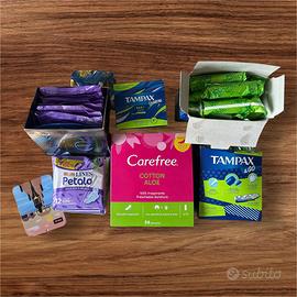Lotto assorbenti + tamponi + omaggio