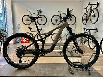 SUPER PROMO - FOCUS JAM2 SL 8.7  E-BIKE LEGGERA