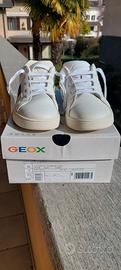 Sneakers Geox in pelle taglia n.34 