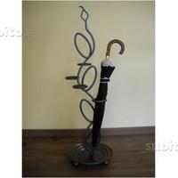 Portaombrelli in ferro battuto