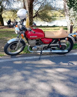 Suzuki GT 500 Anno 1977