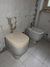 Coppia sanitari filo muro