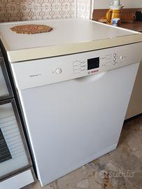 Lavastoviglie Bosch Nuovo !!! Solo 399€