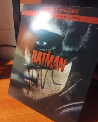 The Batman con autografo di Robert Pattinson