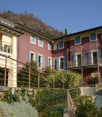 Appartamento di 245 m² con più di 5 locali e box a