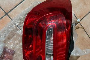 Faro/sto posteriore mercedes