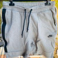 Shorts Nike grigi in felpa