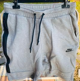 Shorts Nike grigi in felpa