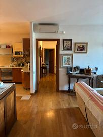 Appartamento al piano terra con giardino privato