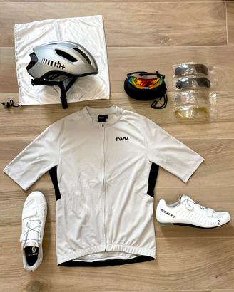 Kit Abbigliamento Ciclismo Completo