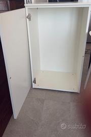 Mobile con anta bianco