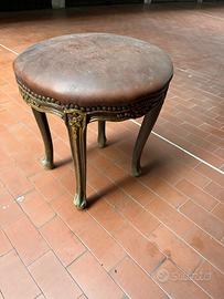 Sgabello antico