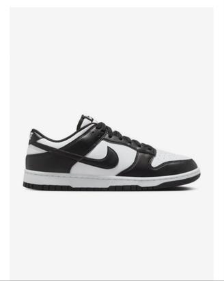 Scarpe Nike e Adidas