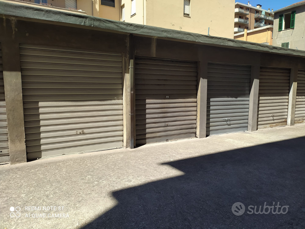 Garage esterno (box macchina)