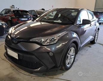 TOYOTA C-HR 1.8 Hybrid E-CVT Business