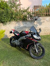 Aprilia rs4 125