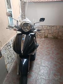 Piaggio Beverly 250i.e.