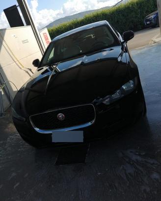 Jaguar xe 4 AWD 2016