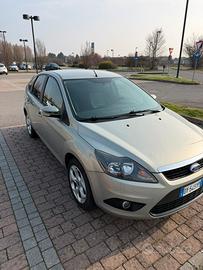 Ford focus Anno 2010