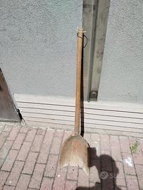 Utensili agricoli antichi 