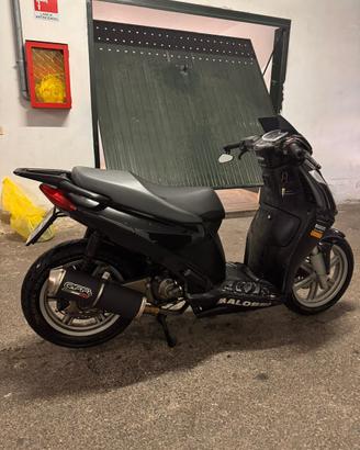 Aprilia sportcity 125