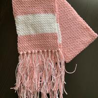 Sciarpa elegante fatta a mano