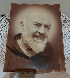 Quadro in legno con immagine di Padre Pio
