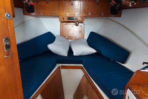 barca cabinata da pesca 