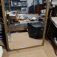 antica specchiera dorata in legno vintage