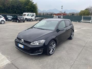 Volkswagen Golf 2.0 TDI HIGHLINE BLUEMOTION