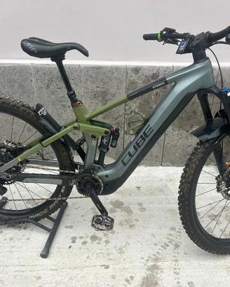 CUBE 750TM Bosch 4G 85Nm 750Wh FULL FOX- MAGURA M