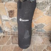Sacco boxe MAI USATO con gancio.