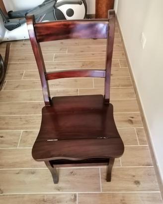 Sedia in legno tasformabile in scaletto