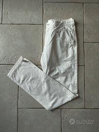 Pantaloni Stile Benetton Bianco Strappati Vintage
