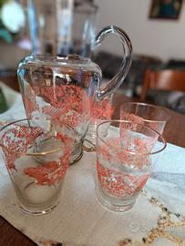 Caraffa con 4 bicchieri  decorati vintage