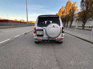 Mitsubishi Pajero V60 3.2 DiD