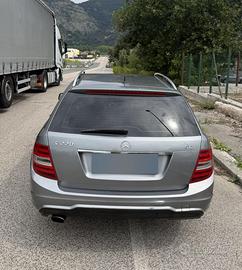 Mercedes-Benz C220