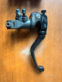 Pompa freno e frizione radiali