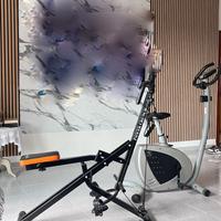 Cyclette e panca palestra