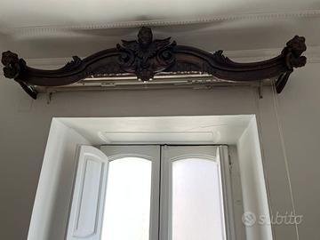 Cimasa in legno massello 