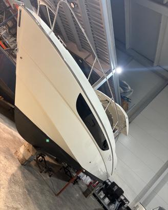 Huracan 9.8 prua al vento