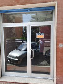 Locale uso ufficio o locale commerciale