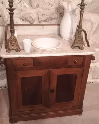 Gioiosa toilette come arredo d 'epoca  per casa