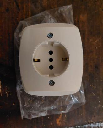 PRESE SCHUKO 2P 16A AVORIO SCATOLA TONDA